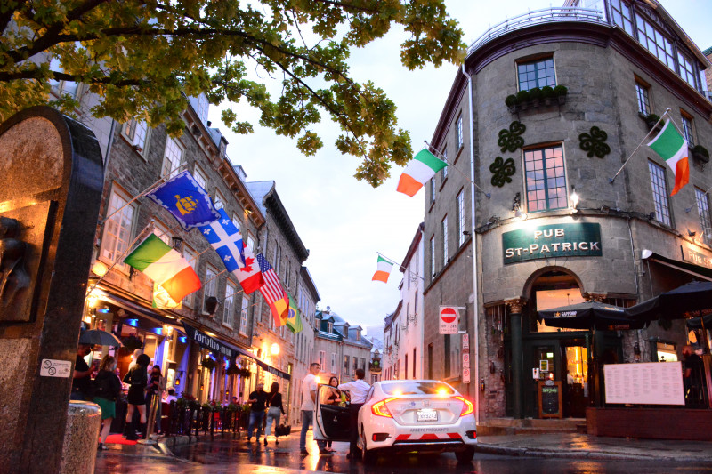 Asyiknya Naik Bus Amfibi dan Susuri Kota Tua di Quebec City, Kanada